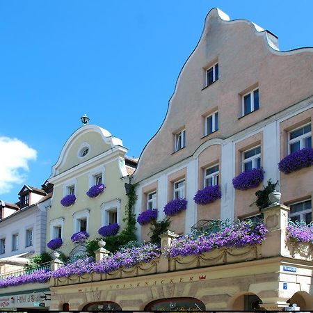 Hotel Orphée - Kleines Haus Ratisbona Esterno foto